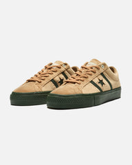 UNDEFEATED X CONVERSE ONE STAR ACADEMY PRO OX - BROWN -