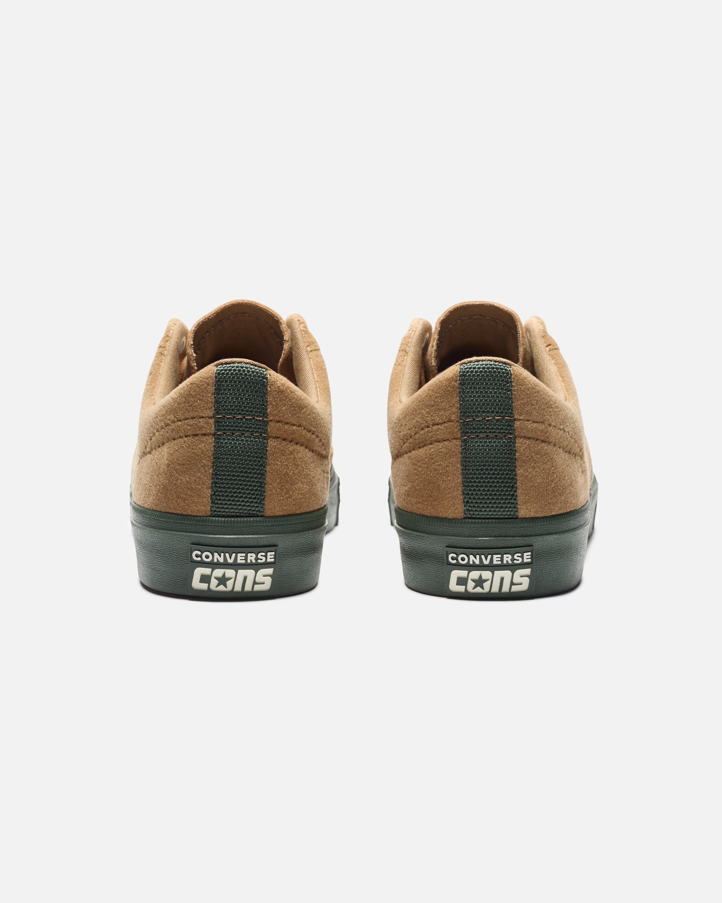UNDEFEATED X CONVERSE ONE STAR ACADEMY PRO OX - BROWN -