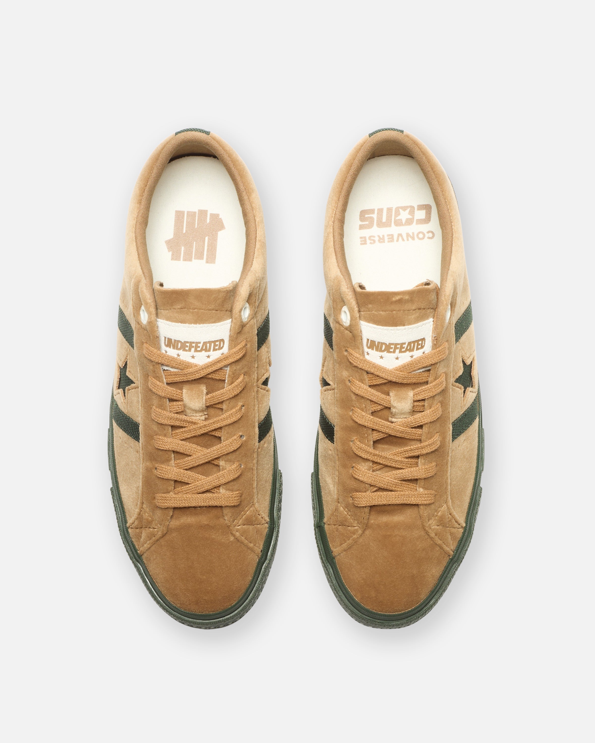 UNDEFEATED X CONVERSE ONE STAR ACADEMY PRO OX - BROWN -